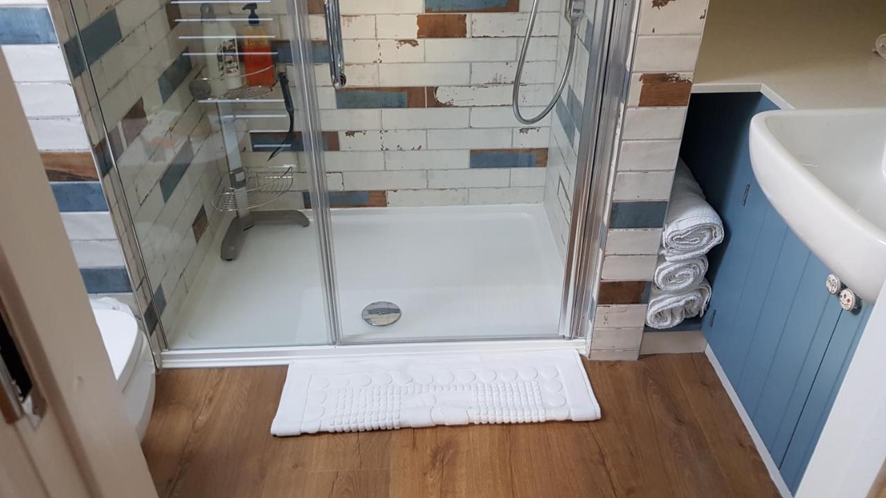 Riverside Lodge Pied A Terre 福丁布里奇 外观 照片